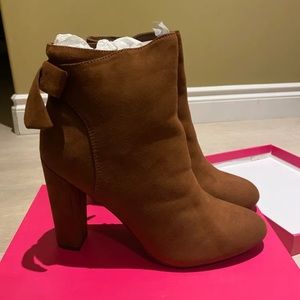 Brand new booties 💕